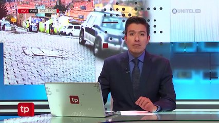 Una avenida, en la zona de Vino Tinto, se encuentra llena de baches