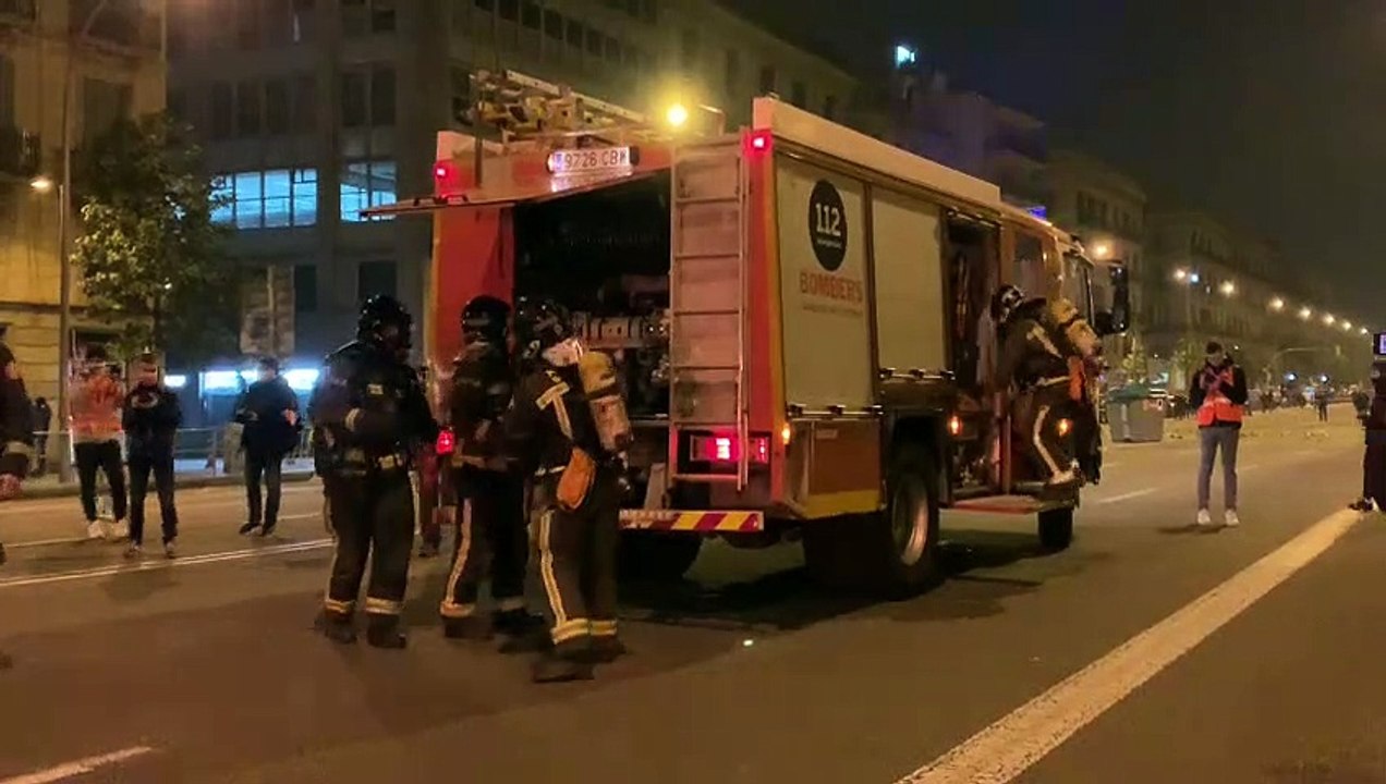 Els bombers arriben a la manifestació a Barcelona