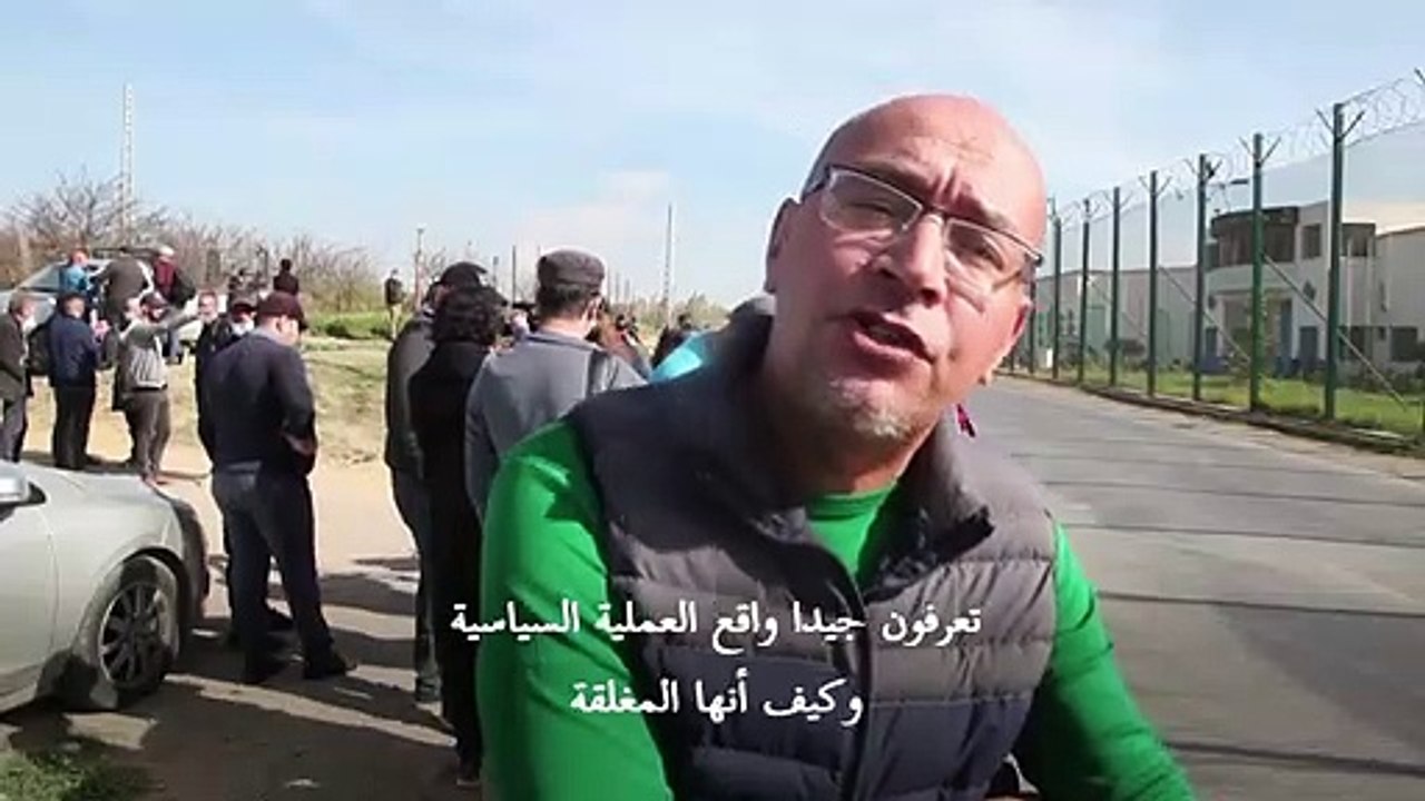 الجزائر تبدأ الإفراج عن معتقلين من الحراك الاحت...