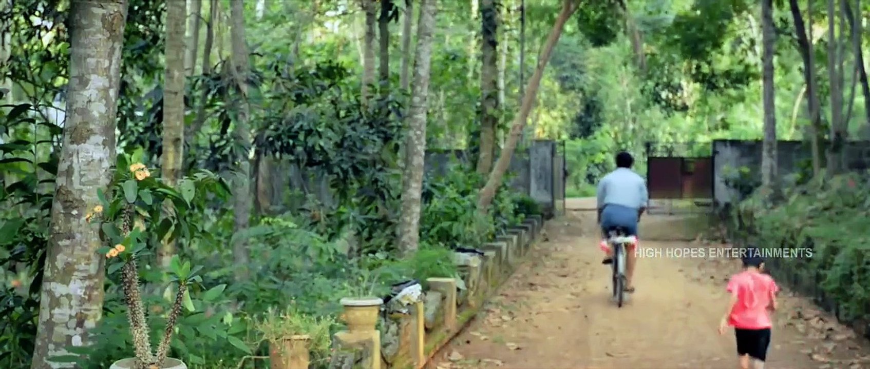 Onnumariyathe (2018) Malayalam p1