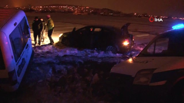 'Dur' ihtarına uymayan ehliyetsiz sürücü ve beraberindekiler kaza yapınca yakalandı