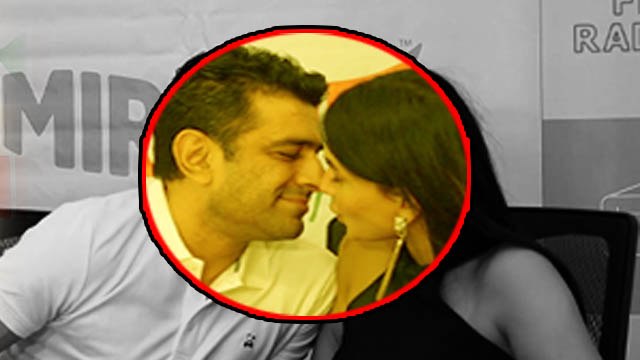 Bigg Boss 14; Pavitra Punia और Eijaz Khan ने पब्लिक में किया KISS; Check Out |FilmiBeat