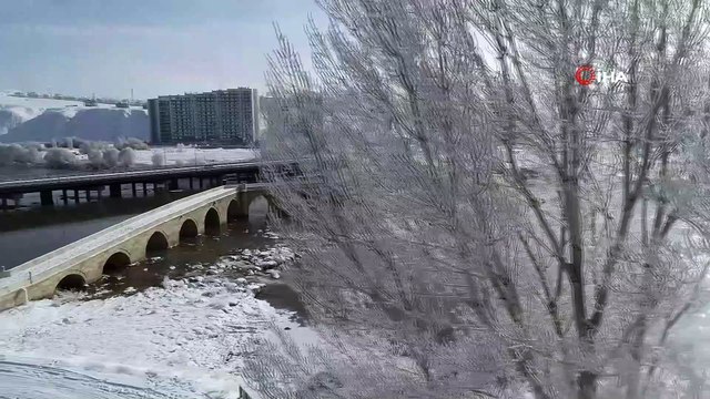 Sivas’ta görsel şölen.. Kırağı kartpostallık görüntüler oluşturdu