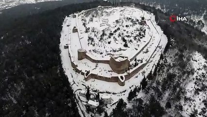 İstanbul'un tarihi kalesinde kartpostallık manzara