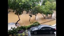 Las intensas lluvias en Yakarta provocan la evacuación de miles de personas
