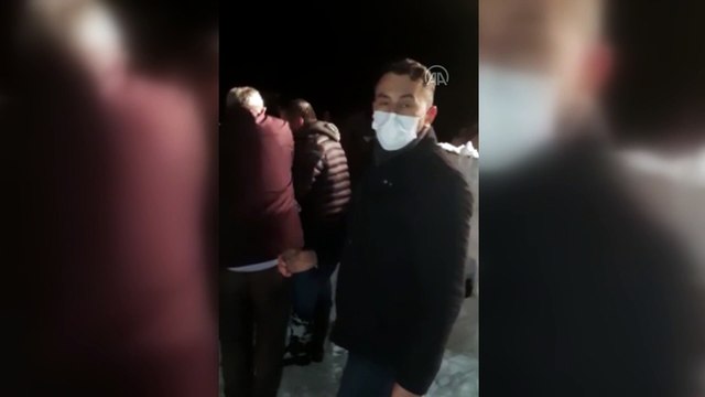 KASTAMONU - Kar nedeniyle köyde mahsur kalan yaşlı kadın kepçede taşınarak kurtarıldı