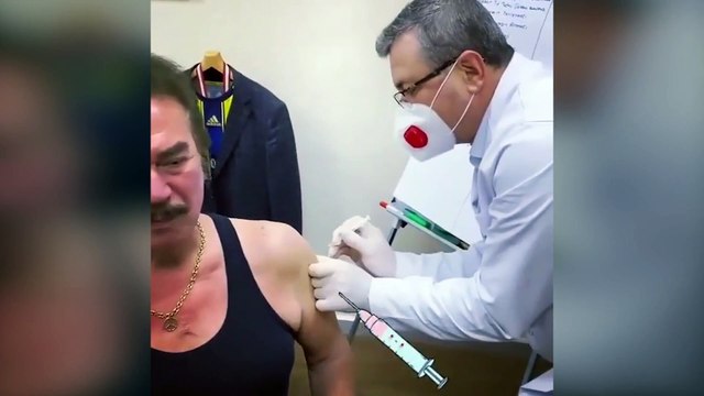 Usta sanatçı Orhan Gencebay koronavirüs aşısı oldu