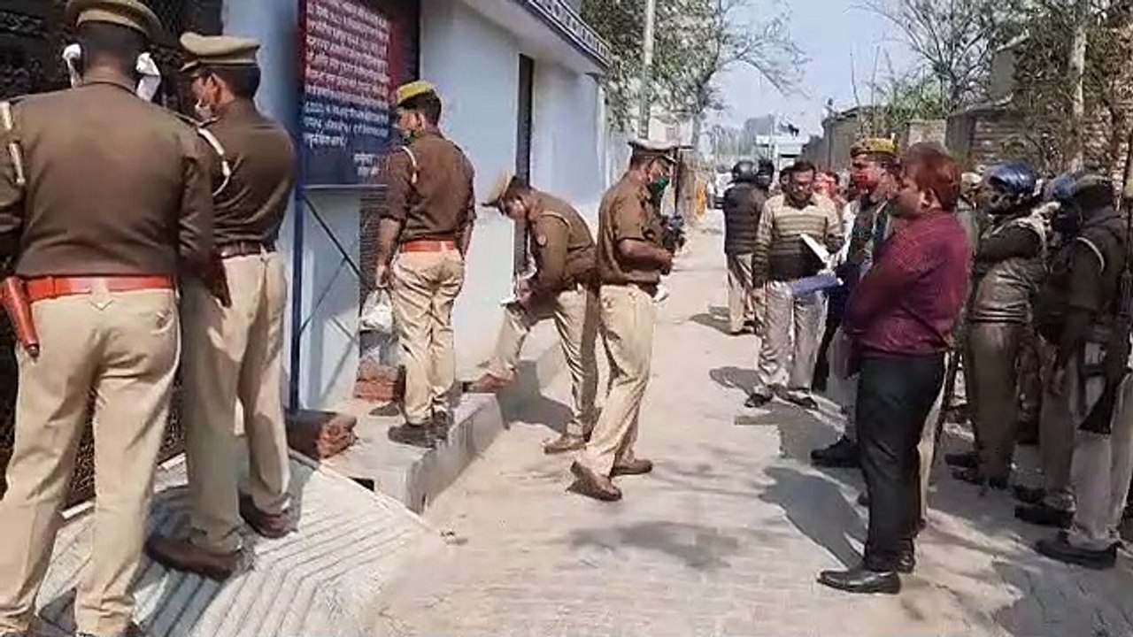 शातिर गैंगस्टर व हिस्ट्रीशीटर पर  कार्यवाही, लग...