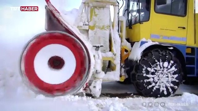 Kastamonu'nun 'kar savaşçıları' 24 saat görev başında