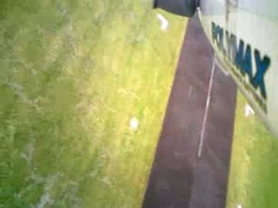 Piqué impressionant avec un planeur