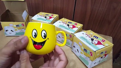 Unboxing and Review of emoji mugs for your wife or girlfriend gift