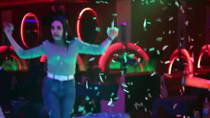 Sarı Melek & Yılmaz Yıldız - Kaldır Kollarını (Düet)