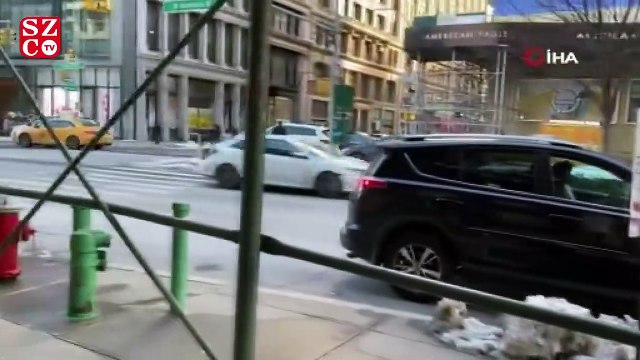 New York’ta evsizler, kar fırtınası ile mücadele ediyor