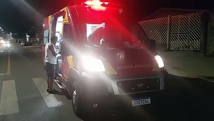 Idosa de 61 anos fica ferida após colisão entre motos na Rua Itália