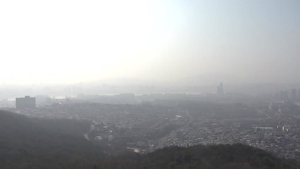 [날씨] 4월의 때 이른 봄, 초미세먼지 '나쁨'...영동 산불 위험↑ / YTN