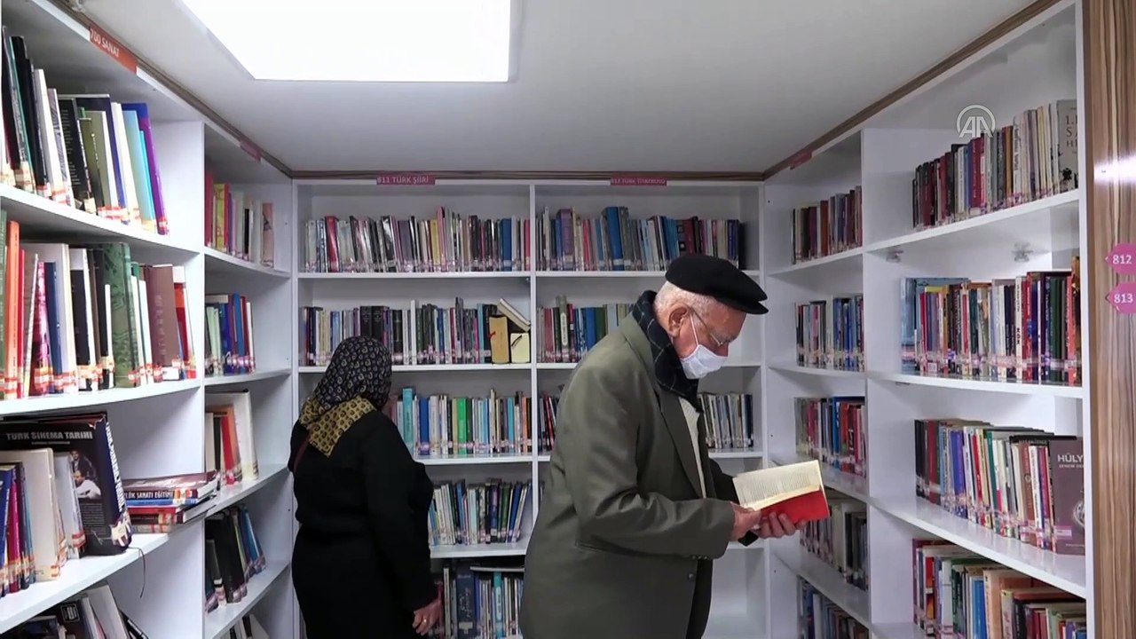 DENİZLİ - Emekliliğinde kitap kurdu oldu