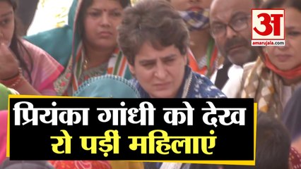 Priyanka Gandhi Meets Fishermen Community Members In Prayagraj | रो पड़ीं मछुवारा समाज की महिलाएं