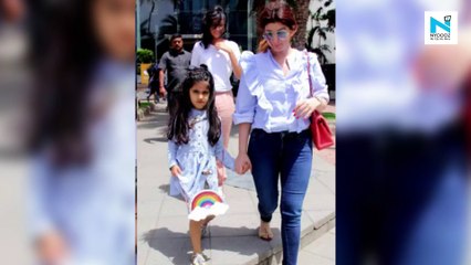 Watch: Akshay Kumar-Twinkle Khanna daughter Nitara gives their dog a bath