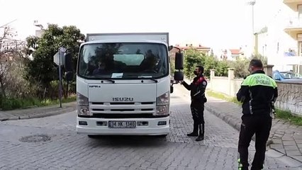 MUĞLA - Fethiye'de Kovid-19 tedbirlerini ihlal eden 46 kişiye para cezası verildi