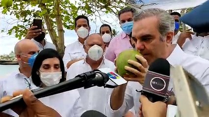 Luis Abinader: “95% de obras iniciadas por pasada gestión tenían nudo legal"