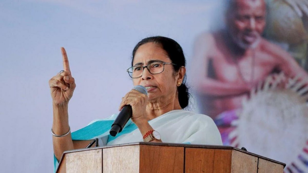 Battle of Bengal polls turns into Mamata Banerjee vs all