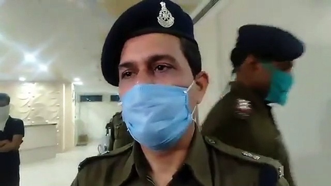 DNS हास्पिटल में लिफ्ट गिरने से हादसे की खबर को एएसपी ने बताया निराधार,ओवरलोड होने की वजह से जाम हुई थी लिफ्ट