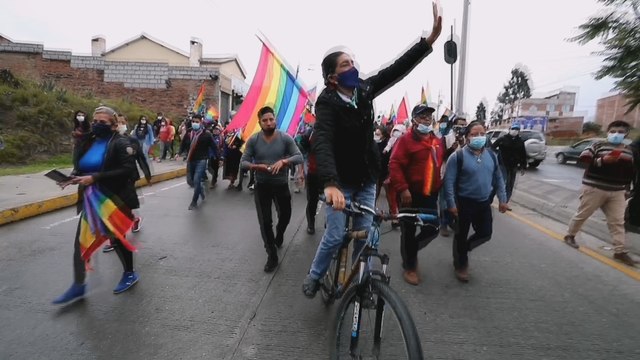 Pérez cuestiona al CNE ecuatoriano y sus resultados preliminares