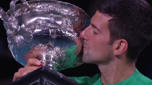 조코비치, 3년 연속 호주오픈 우승...메이저 18승 / YTN