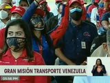 Trabajadores del Metro de Caracas condecoran al presidente Maduro a 30 años de iniciar su labor