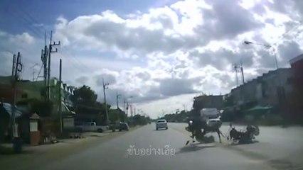 car crash compilation  EP.4​#accident​#car​ crash# car accident#อุบัติเหตุ​#รถชน​#รถคว่ำ​#รวมรถชน#รวมคลิปอุบัติเหตุไทย
