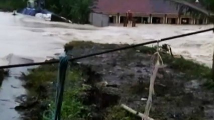 Tanggul Sungai Citarum Jebol, Empat Desa di Bekasi Terendam