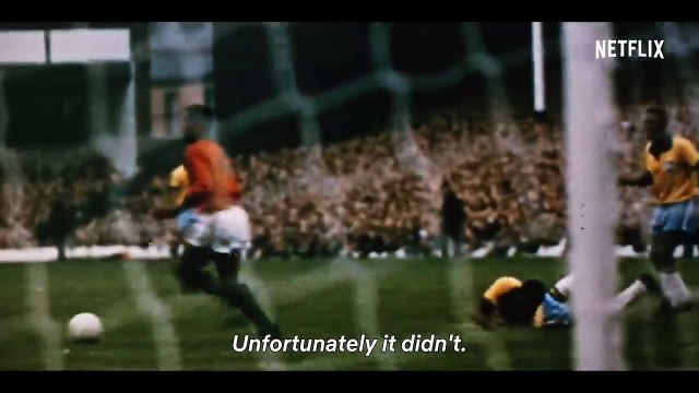 Découvrez les premières images du documentaire consacré à la légende du football Pelé, disponible sur la plateforme Netflix