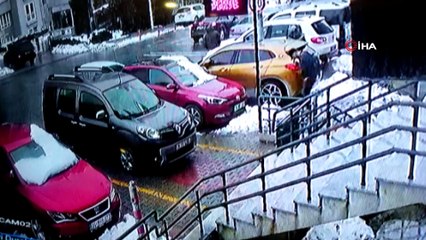 Ümraniye’de 3 hırsız gündüz vakti önce eve girdi  sonra arabaları çaldı