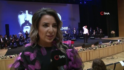 Pandemiden esinlenen moda tasarımcıdan ilginç kostüm tasarımı