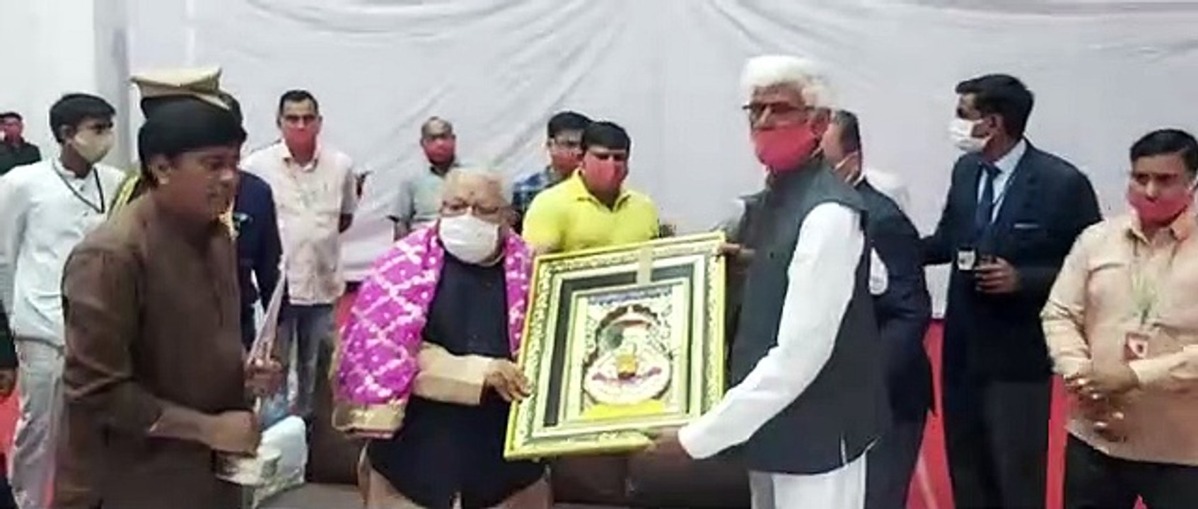 राज्यपाल मिश्र ने किए खाटूश्यामजी व सालासर बालाजी के दर्शन