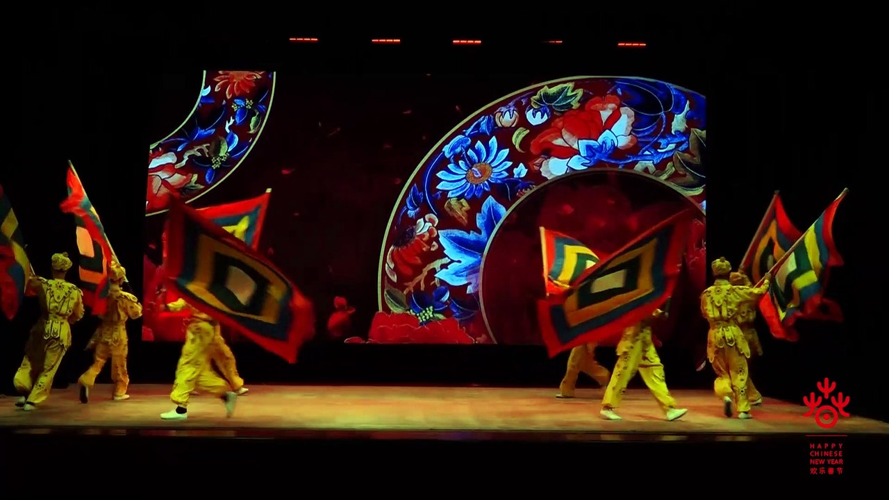  Danse d’opéra traditionnel : Petit phénix dans l’air 戏曲舞蹈：雏凤凌空