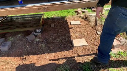Building Falls Before Safety Props Are Attached