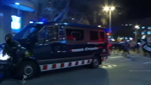 Los sindicatos de mossos dicen sentirse desamparados