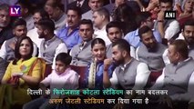 Anushka Sharma ने पति Virat Kohli के हाथ पर किया किस, वीडियो वायरल