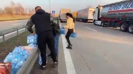 بالفيديو.. موقف رائع من الألمان للتعامل مع “كورونا”