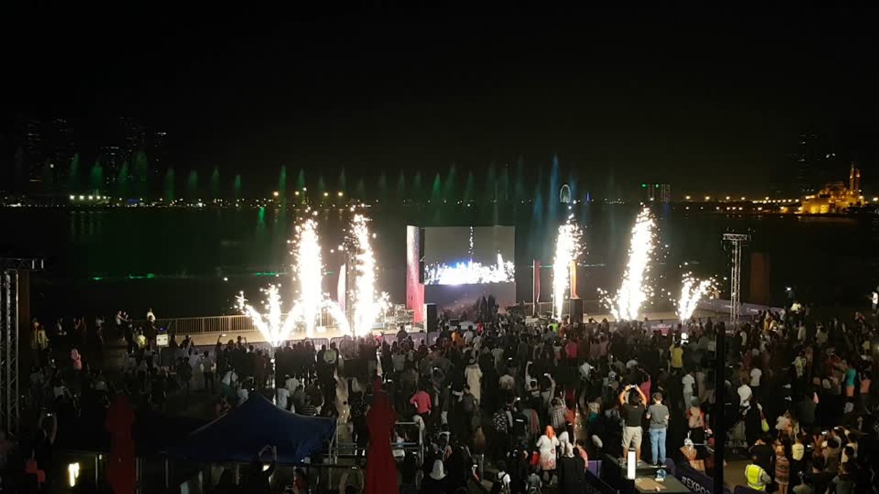 بالفيديو والصور: #سنة_لننطلق.. بدء العد التنازل...