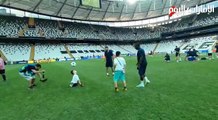 بالفيديو.. الولد مبتور القدمين يسلم كأس السوبر الأوروبي