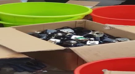 بالفيديو.. "اقتصادية دبي" تضبط قطعا مقلدة بـ 332 مليون درهم خلال 2018