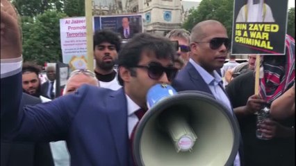 بالفيديو: احتجاجات أمام البرلمان البريطاني ضد زيارة أمير قطر