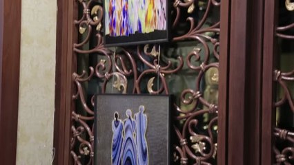 نورة الكعبي لنجاة مكي: مخيّلتك تتجاوز الألوان وتتحدّى النمطية