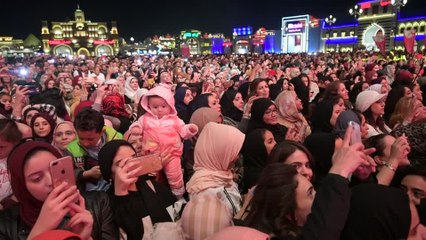 بالفيديو.. اليسا تفقد الوعي على مسرح القرية العالمية