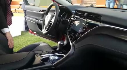 بالفيديو والصور.. تويوتا كامري 2018 تصل أسواق الدولة