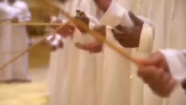 بالفيديو.. محمد بن زايد يحضر أفراح آل نهيان بمناسبة زفاف طحنون بن سعيد بن سيف آل نهيان