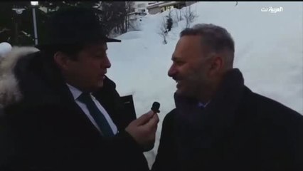 بالفيديو...قرقاش عن تجربته في "تويتر": "جيدة لولا الذباب"