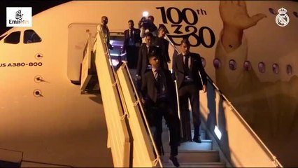 بالفيديو والصور.. جمهور غفير يستقبل ريال مدريد بعد وصوله إلى أبوظبي